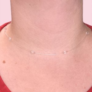 choker invisible con cristal Blanco